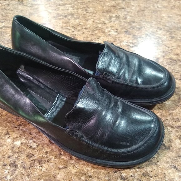 Vintage Via Spiga Italian Size 8M Ladies Black Leather Flats/Loafers - Picture 1 of 8